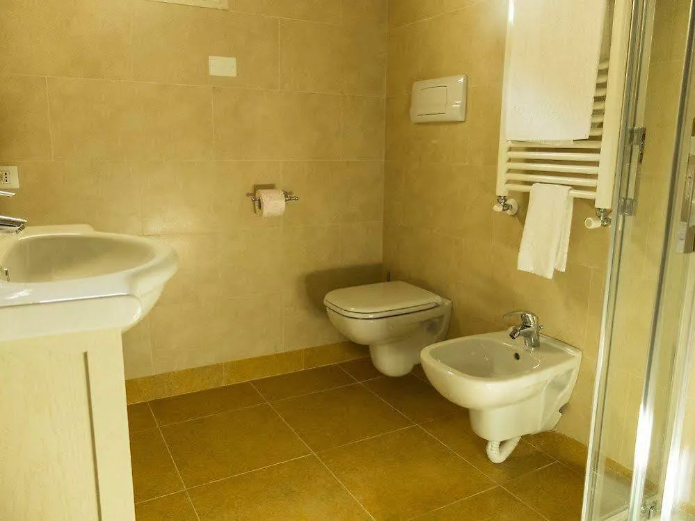 Vittoria Houses Relais Hotell San Bonifacio 0*,